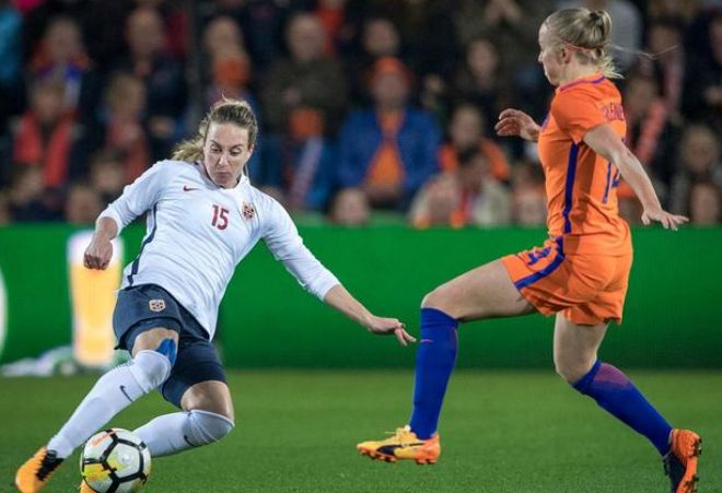 山东体彩女 山东体彩女