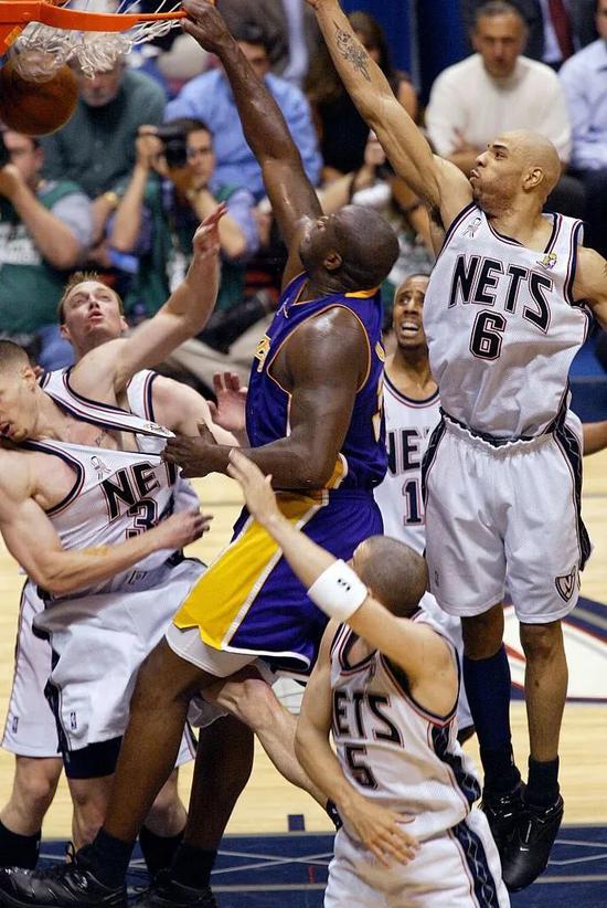 年移师新加 年移师新加