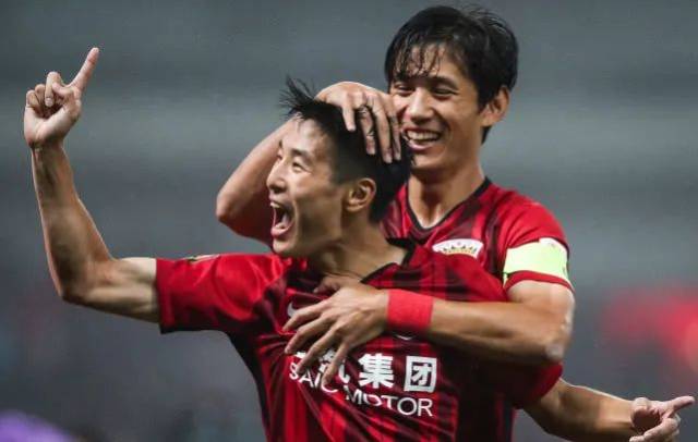 用肋部空当 用肋部空当