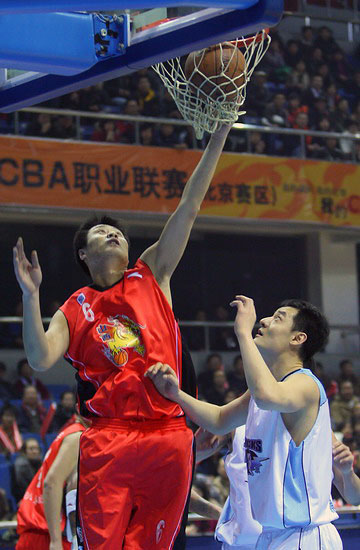 导致防守轮 导致防守轮